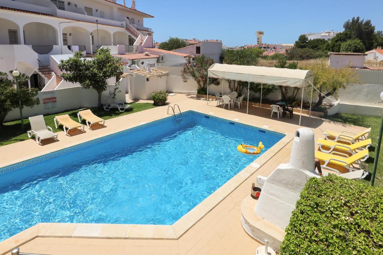 Apartamentos Pedro For Families By Bedzy Αλμπουφέιρα Εξωτερικό φωτογραφία